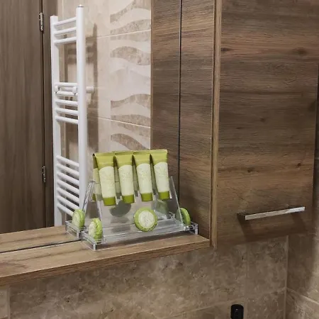 πολυτελεσ -μοντερνο διαμερισμα * Larissa