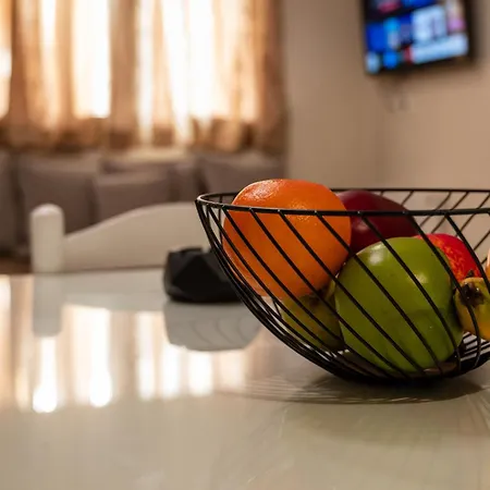 πολυτελεσ -μοντερνο διαμερισμα *