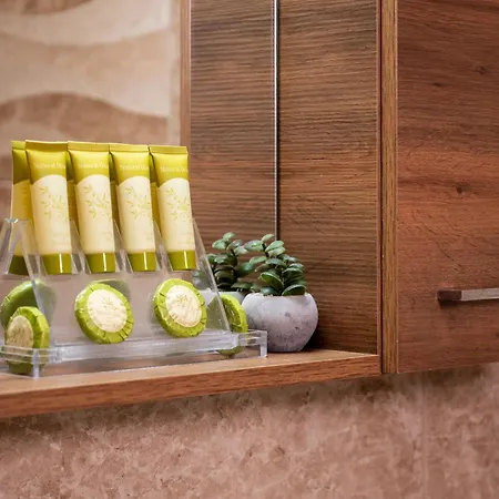 πολυτελεσ -μοντερνο διαμερισμα Larissa