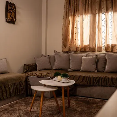 شقة πολυτελεσ -μοντερνο διαμερισμα