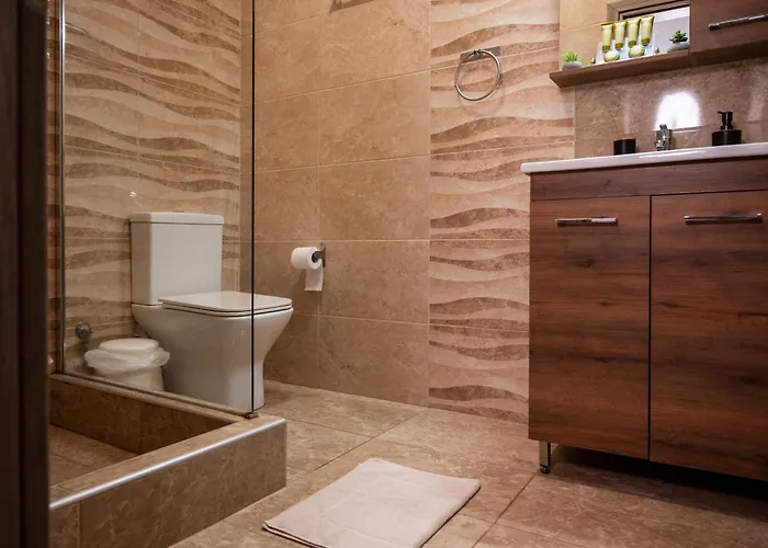 πολυτελεσ -μοντερνο διαμερισμα Apartment Larissa